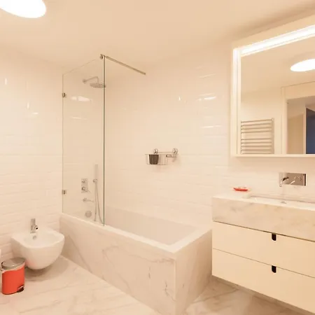 Flh Praça Comércio Artistic Flat With Balcony Lisbona